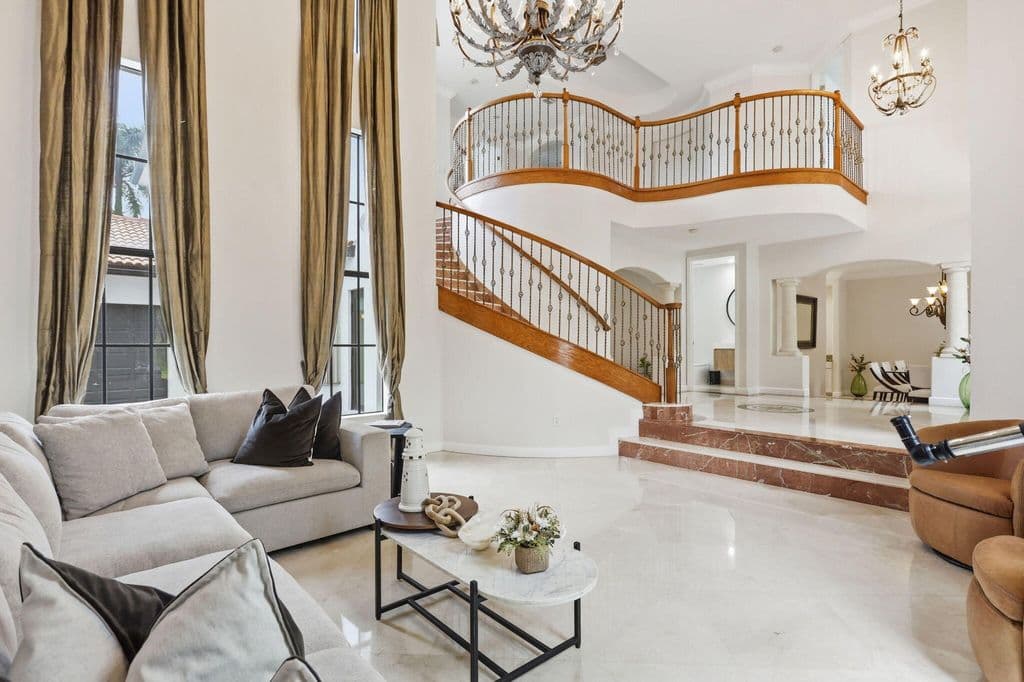 5+1 Müstakil ev — 18662 SW 17th Court