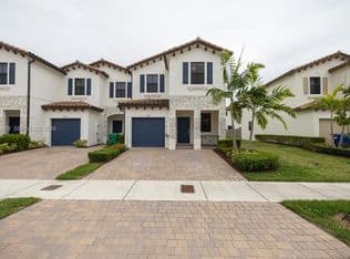 4+1 Townhouse — 24671 SW 119th Ave, Homestead, 33032