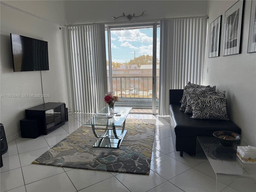 2+1 Condo — 8821 W Flagler St APT 411