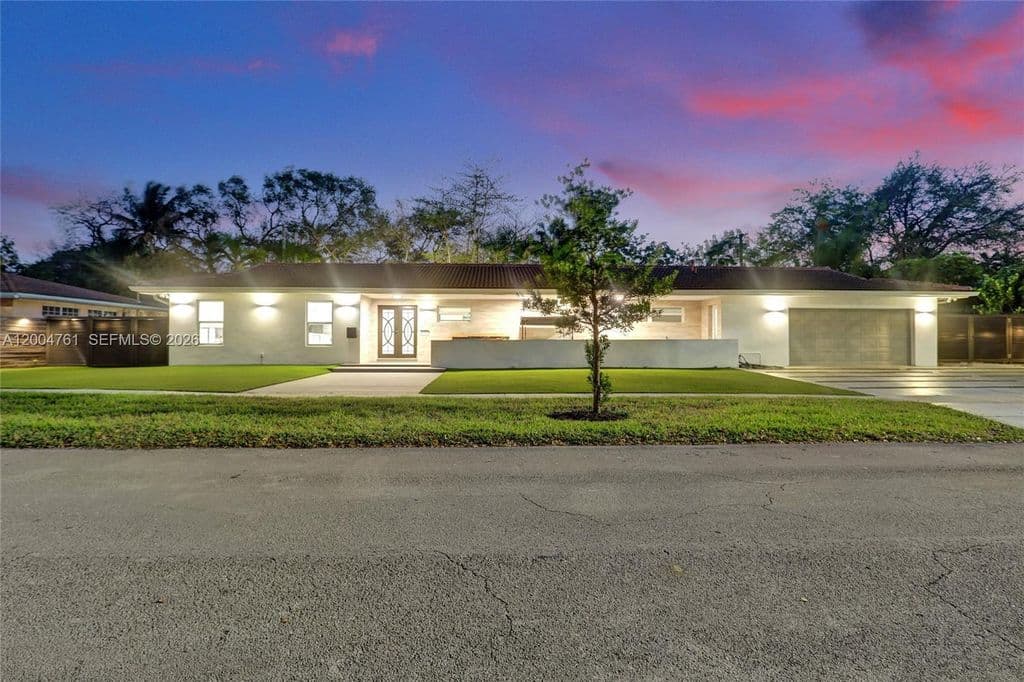 5+1 Müstakil ev — 2126 NE 187th St