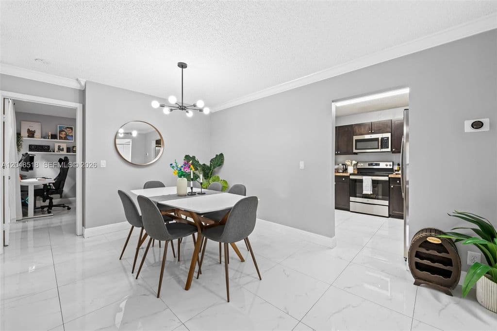 2-bedroom Condo — 4105 Carambola Cir S #2106
