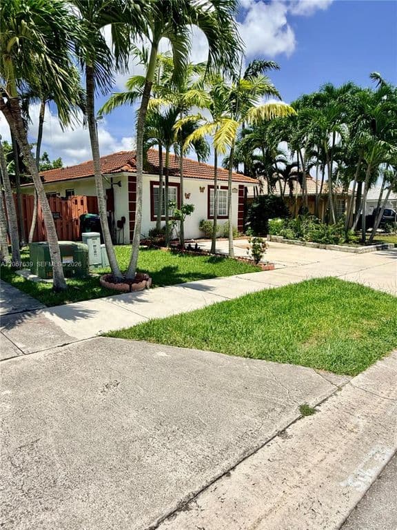 4-bedroom Single-Family Home — 18300 SW 143rd Ct