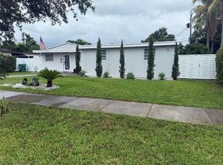 3+1 Müstakil ev — 10030 SW 213th Ter, Cutler Bay, 33189