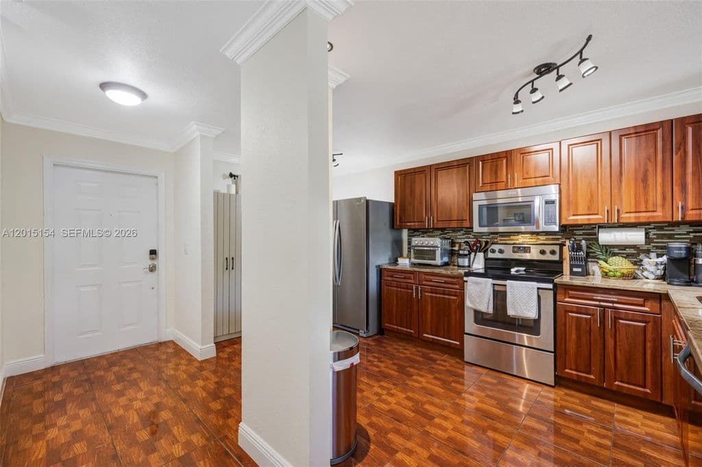 3+1 Müstakil ev — 9288 NW 55th St