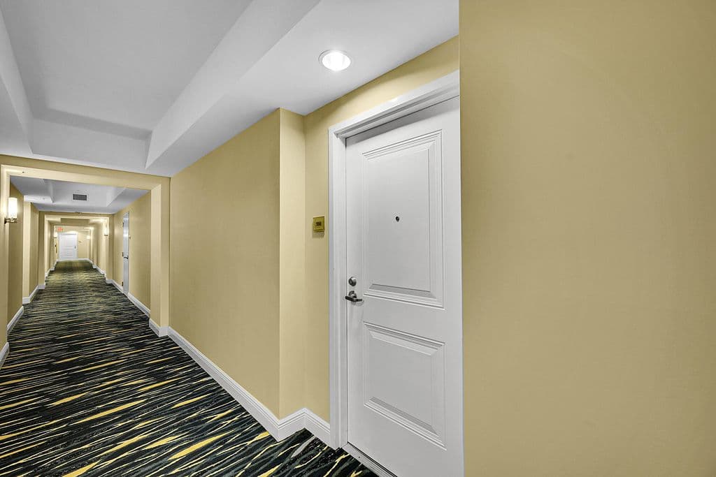 3+1 Condo — 350 N Federal Highway #508