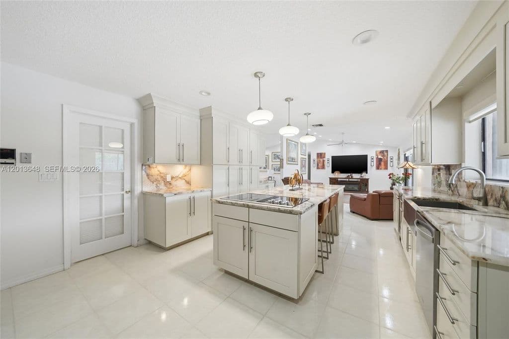 5+1 Müstakil ev — 15130 SW 164th Ter