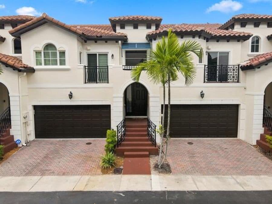 3-bedroom Property — 1803 Coastal Bay Boulevard