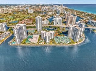 2+1 Condo — 3530 Mystic Pointe Dr APT 1004, Aventura, 33180