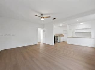 3-bedroom Single-Family Home — 1127 NW 2nd Ave, Fort Lauderdale, 33311