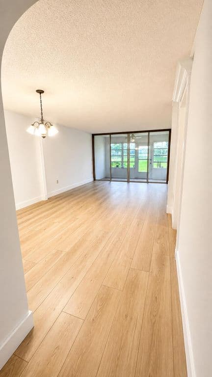 2+1 Condo — 9480 Tangerine Place #102