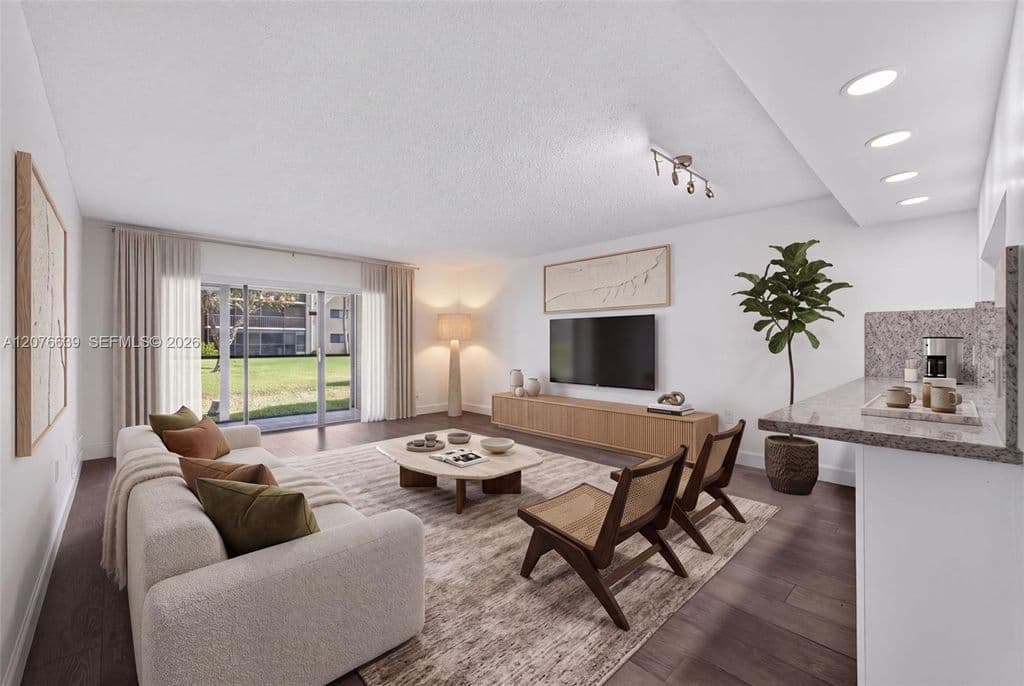 2-bedroom Condo — 8415 SW 107th Ave APT 143W