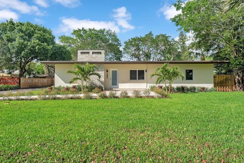 4-bedroom Single-Family Home — 4053 SW 8th St