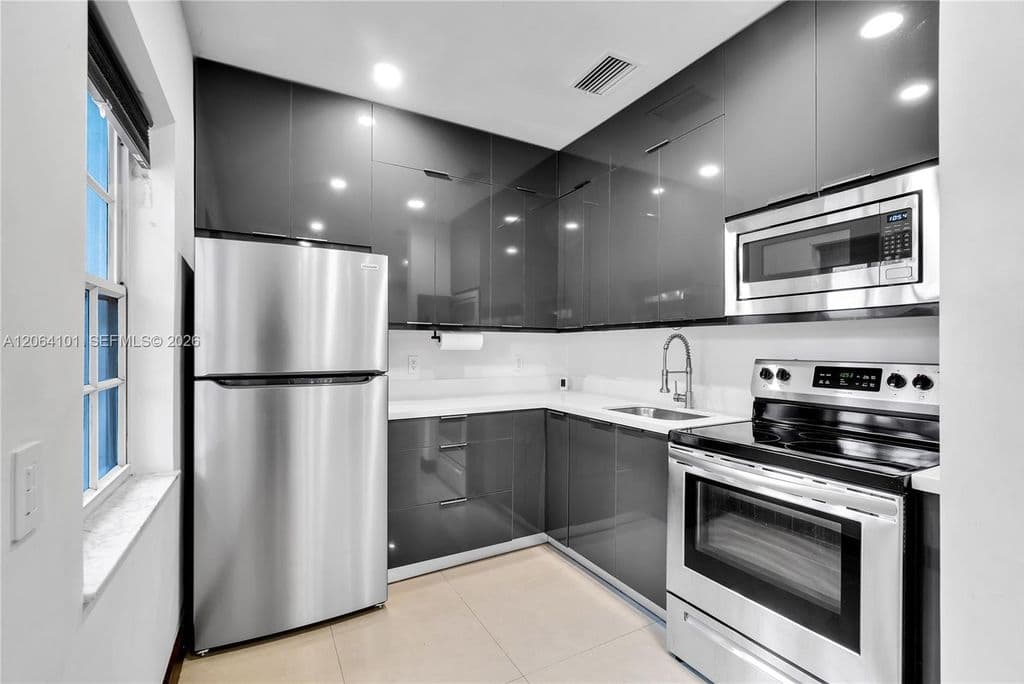 2+1 Condo — 8335 E Crespi Blvd #4