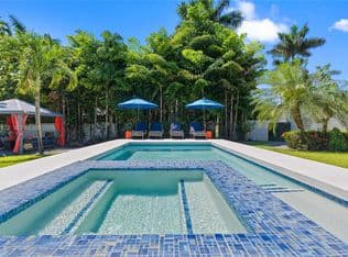 3+1 Müstakil ev — 14441 S Biscayne River Rd, Miami, 33161