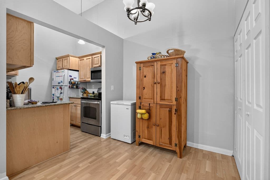 2-bedroom Condo — 6258 Chasewood Drive #G