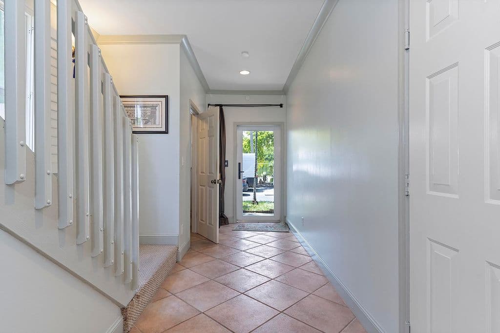 3-bedroom Property — 808 SW 4th Avenue