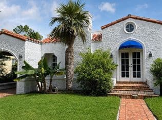 2+1 Müstakil ev — 231 Viscaya Ave, Coral Gables, 33134