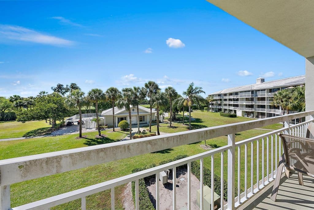2+1 Condo — 2761 Village Boulevard #303