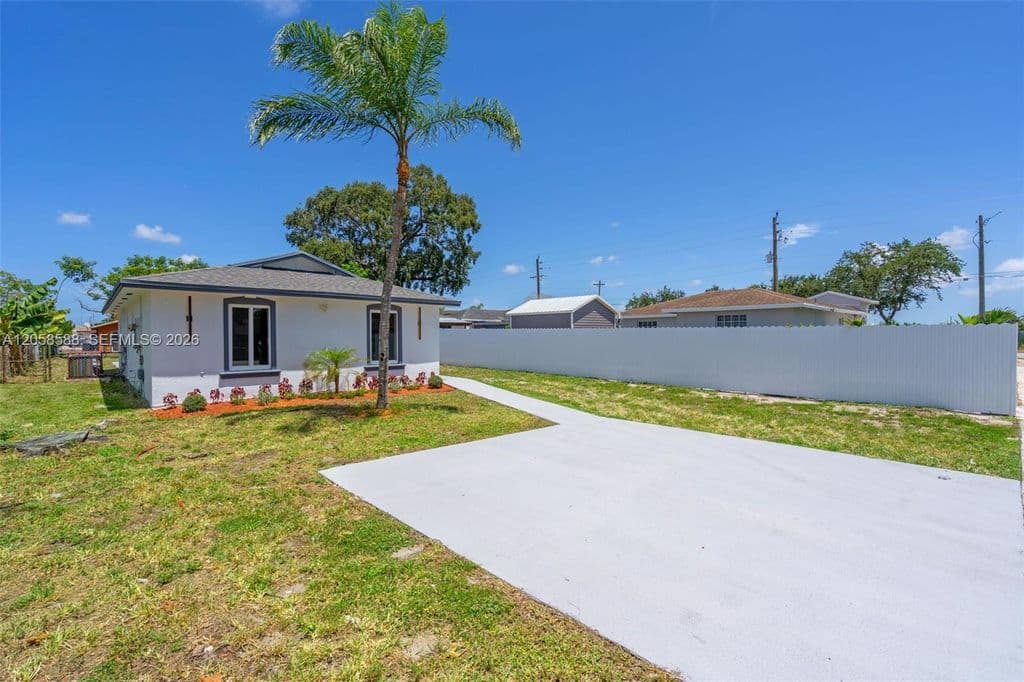 4-bedroom Single-Family Home — 19131 NW 33rd Ct