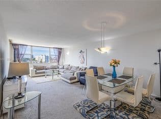 1+1 Condo — 3180 S Ocean Dr APT 718, Hallandale Beach, 33009