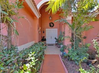 4+1 Müstakil ev — 15012 SW 45th Ln, Miami, 33185