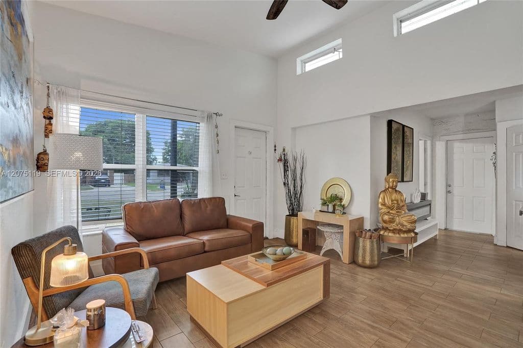 4+1 Müstakil ev — 2701 Garfield St