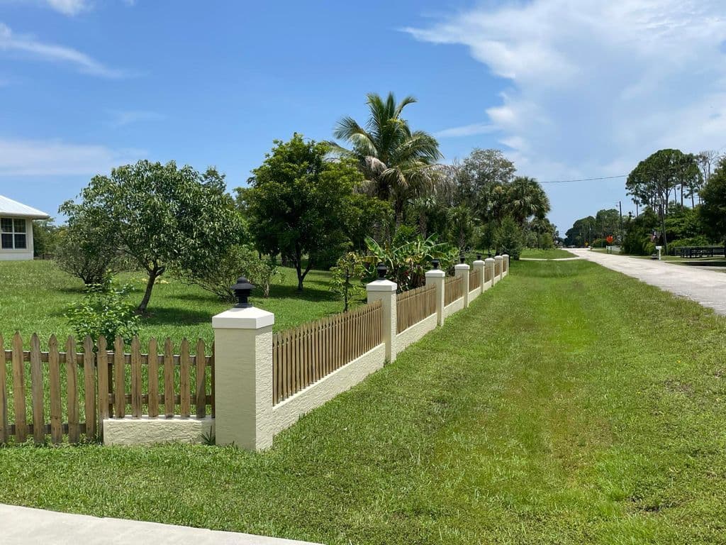 4-bedroom Single-Family Home — 12625 88TH Place N
