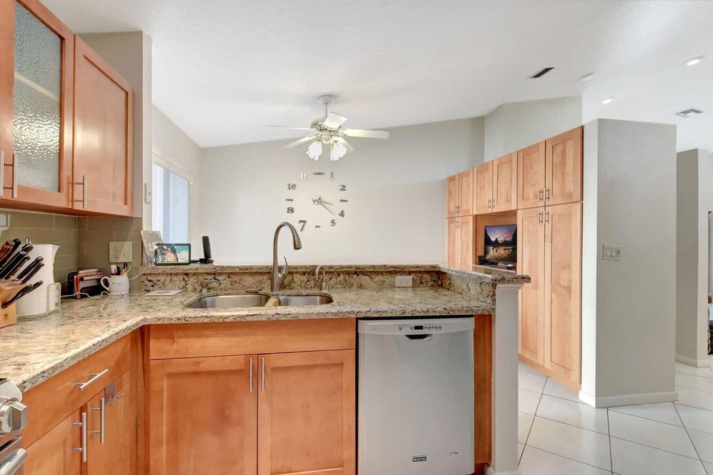 3-bedroom Single-Family Home — 4786 Sextant Circle