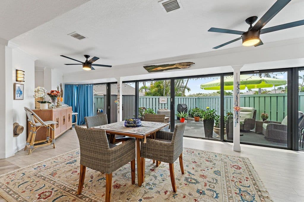 3-bedroom Property — 1127 E Seminole Avenue #24b