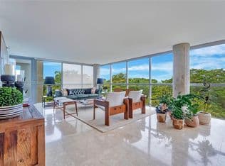 2+1 Condo — 2025 Brickell Ave APT 706, Miami, 33129