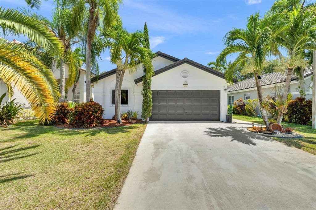 4-bedroom Single-Family Home — 631 SW 176th Ave