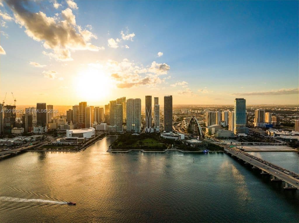 6+1 Condo — 1000 Biscayne Blvd Unit 5101