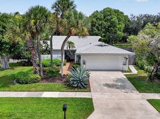 3-bedroom Single-Family Home — 4899 Sugar Pine Drive, Boca Raton, 33487