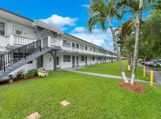1-bedroom Condo — 20337 NE 2nd Ave APT 2, Miami, 33179