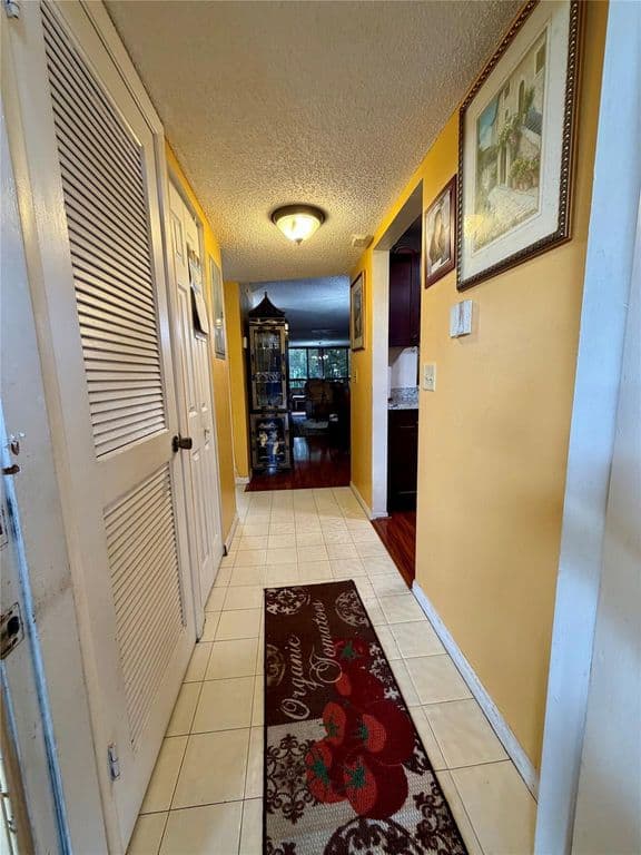 2+1 Condo — 6575 W Oakland Park Boulevard #202
