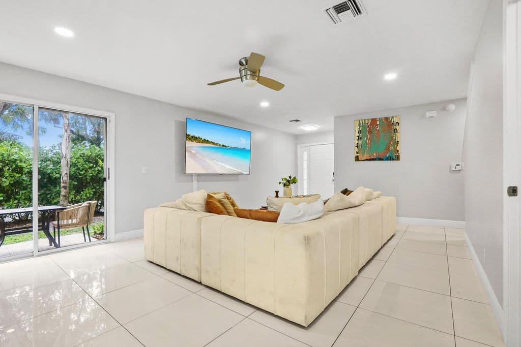 3+1 Mülk — 110 Crosswinds Drive