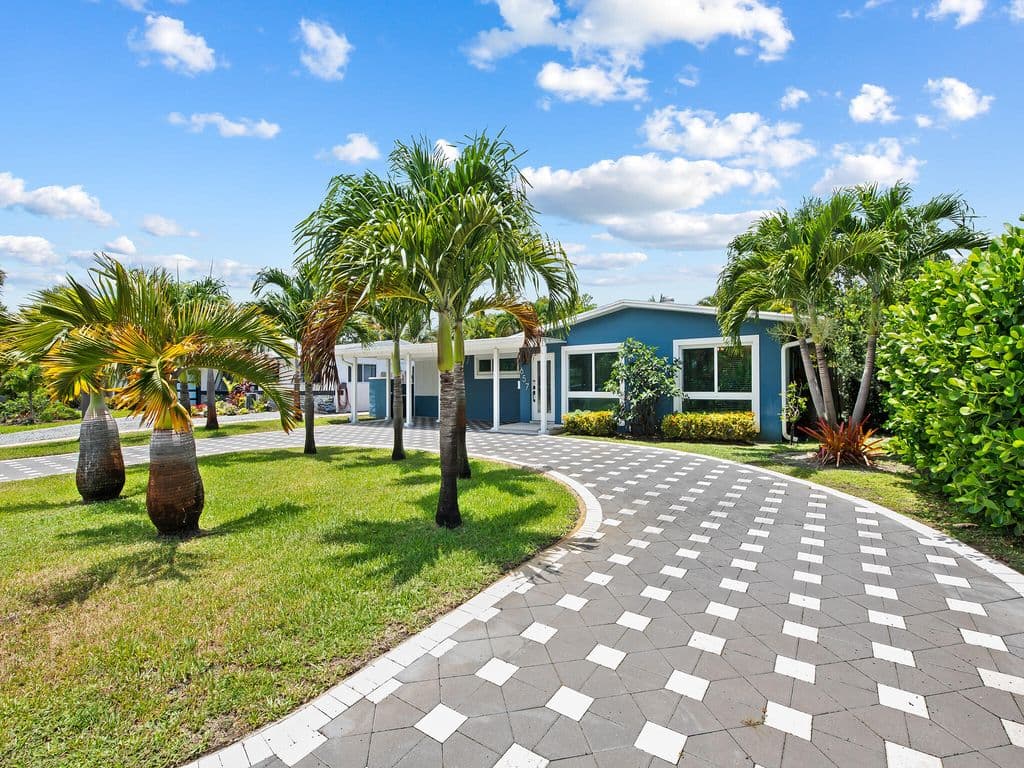 3-bedroom Single-Family Home — 657 NW 30th Court
