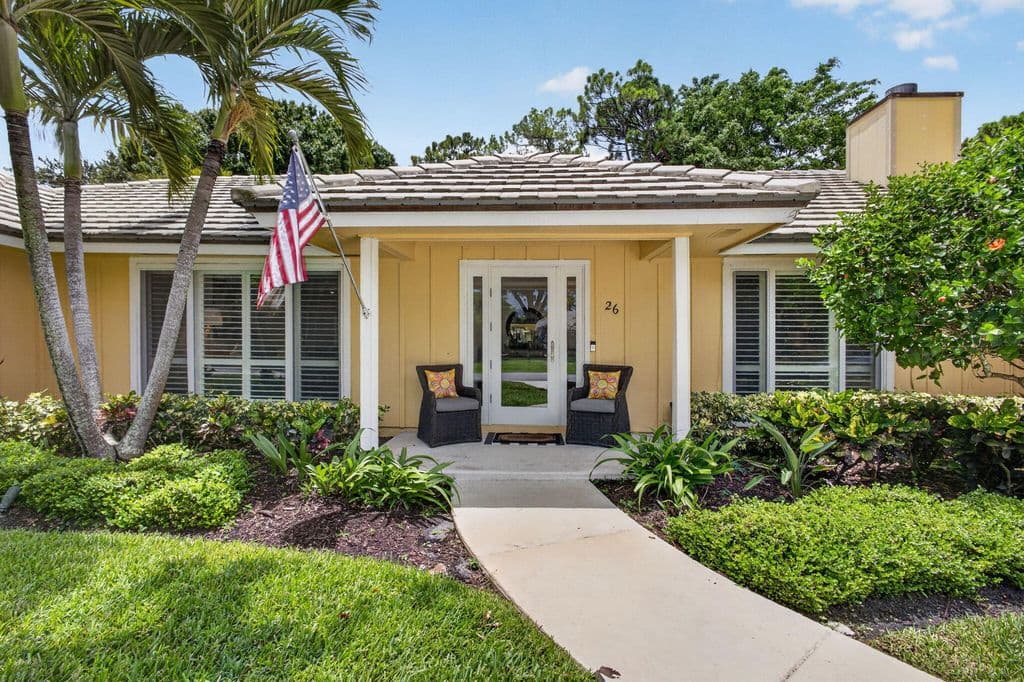 3-bedroom Single-Family Home — 26 Cambria Road W
