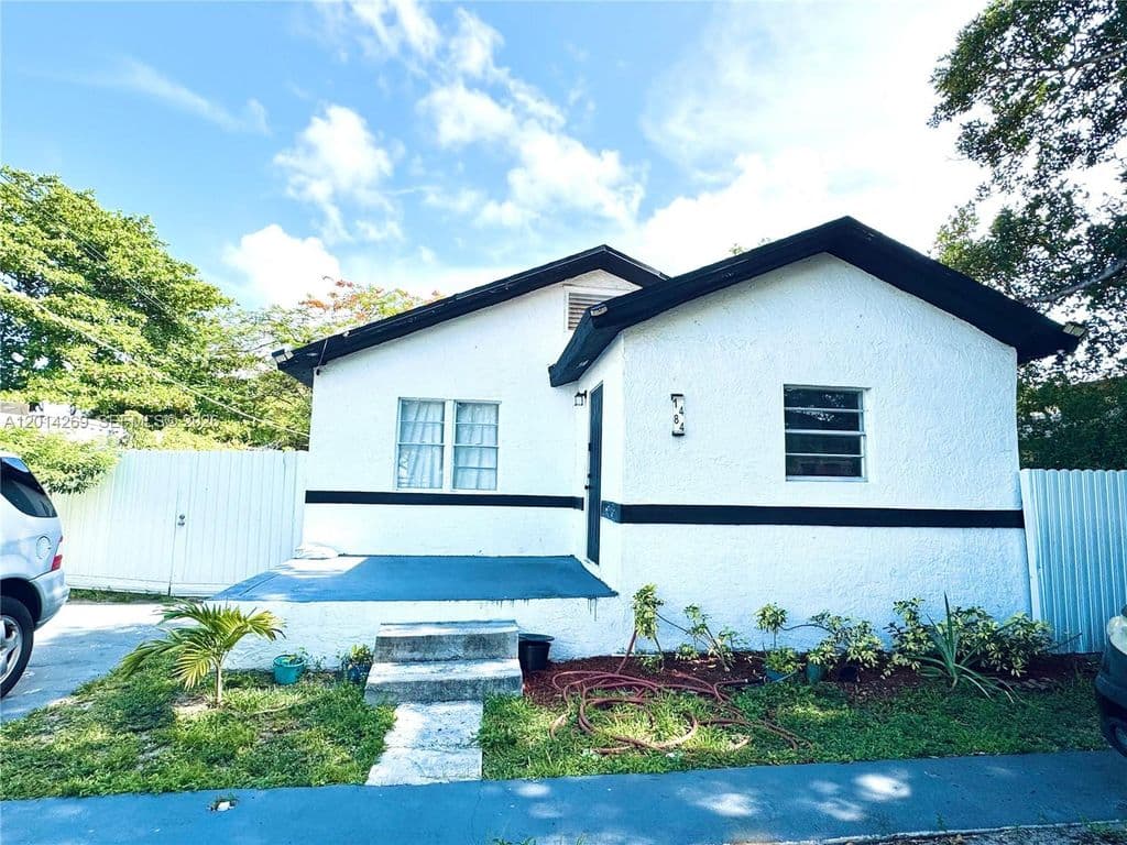4-bedroom Single-Family Home — 1484 NW 60th St