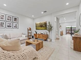 3+1 Townhouse — 22961 SW 99th Ave, Miami, 33190