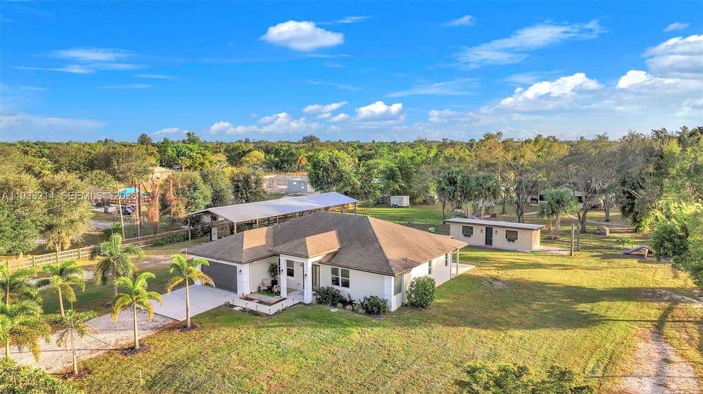 4-bedroom Single-Family Home — 17844 38th Rd N