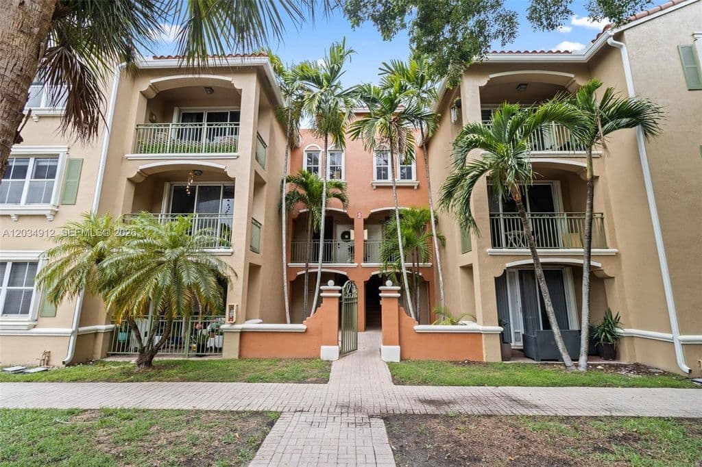 2+1 Condo — 6540 NW 114th Ave APT 1423