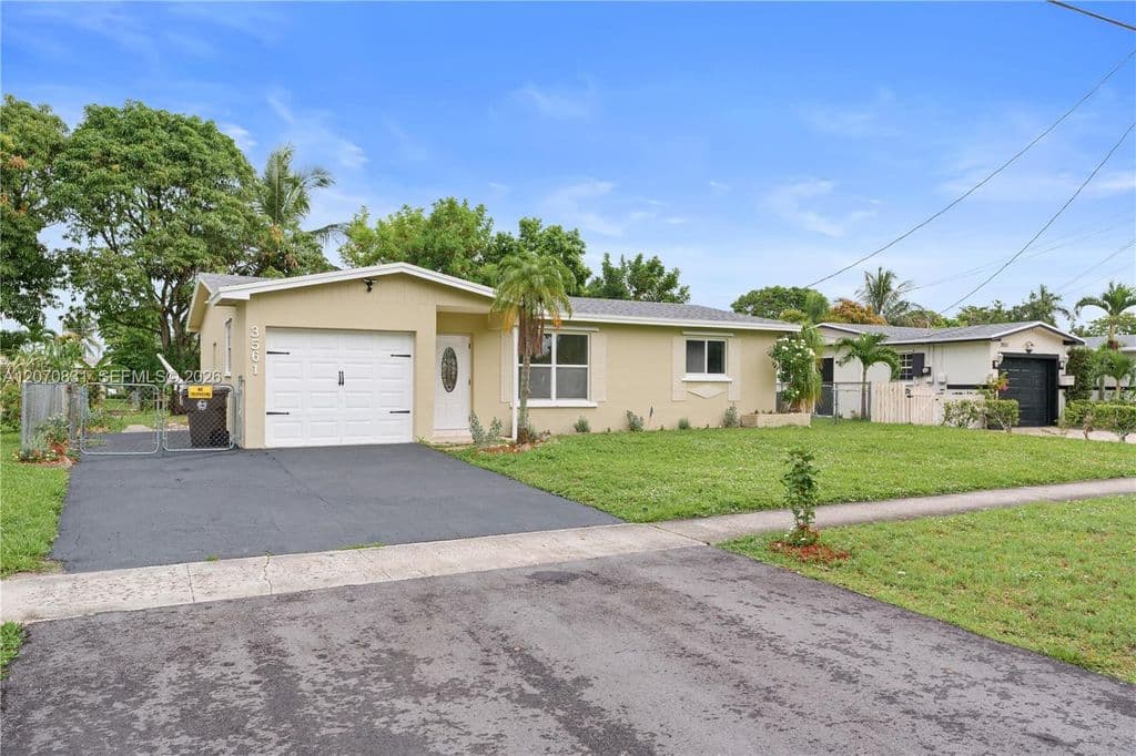 3+1 Müstakil ev — 3561 NW 41st St
