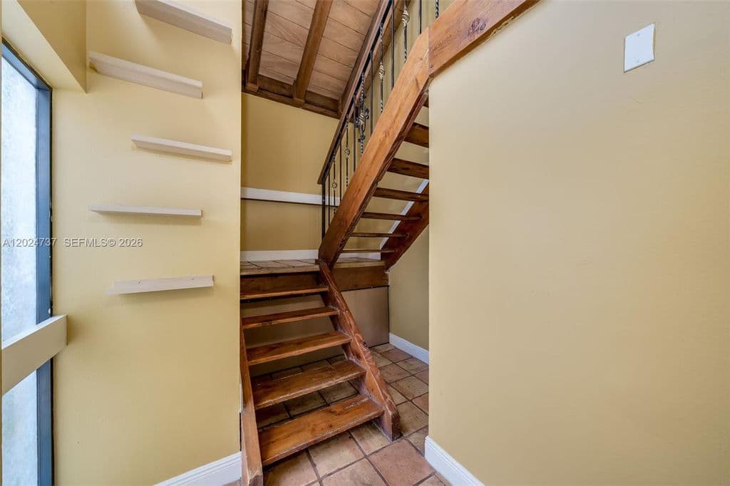 3+1 Mülk — 6547 SW 116th Pl APT C