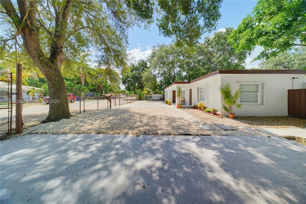3-bedroom Single-Family Home — 2101 NW 93rd Ter