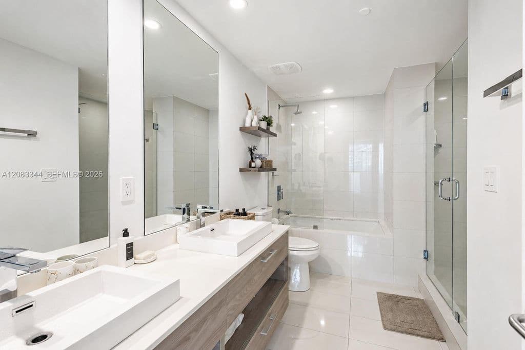 3+1 Condo — 1300 S Miami Ave Unit 2006