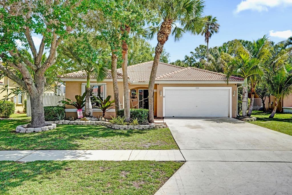 3+1 Müstakil ev — 6214 Sand Hills Circle