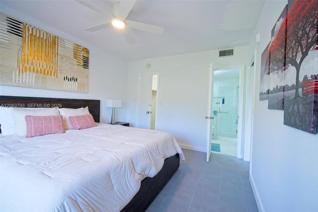 1+1 Condo — 1540 Meridian Ave APT 3G