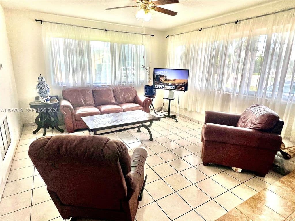 3-bedroom Single-Family Home — 106 N 32nd Ave
