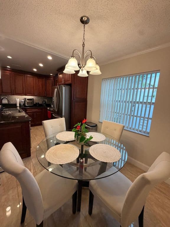 2-bedroom Condo — 43 NORMANDY A #43